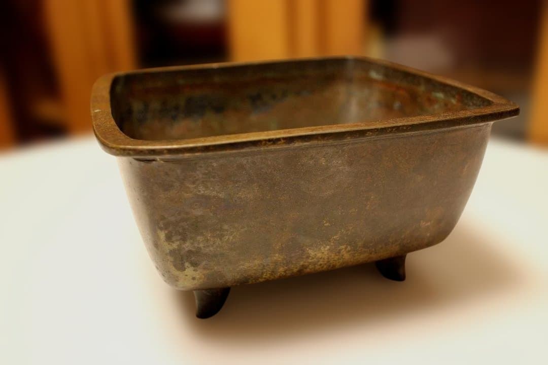 唐物　宣徳銅　宝雲銘 四方香炉 状態良好