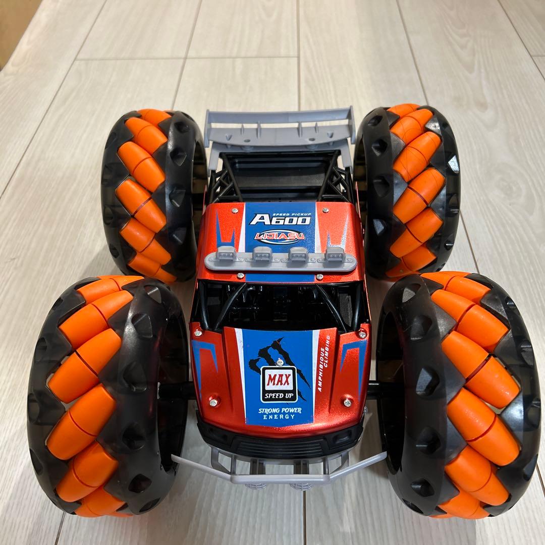 ラジコンカー リモコンカー オフロード おもちゃ 車　フリップRcトラック