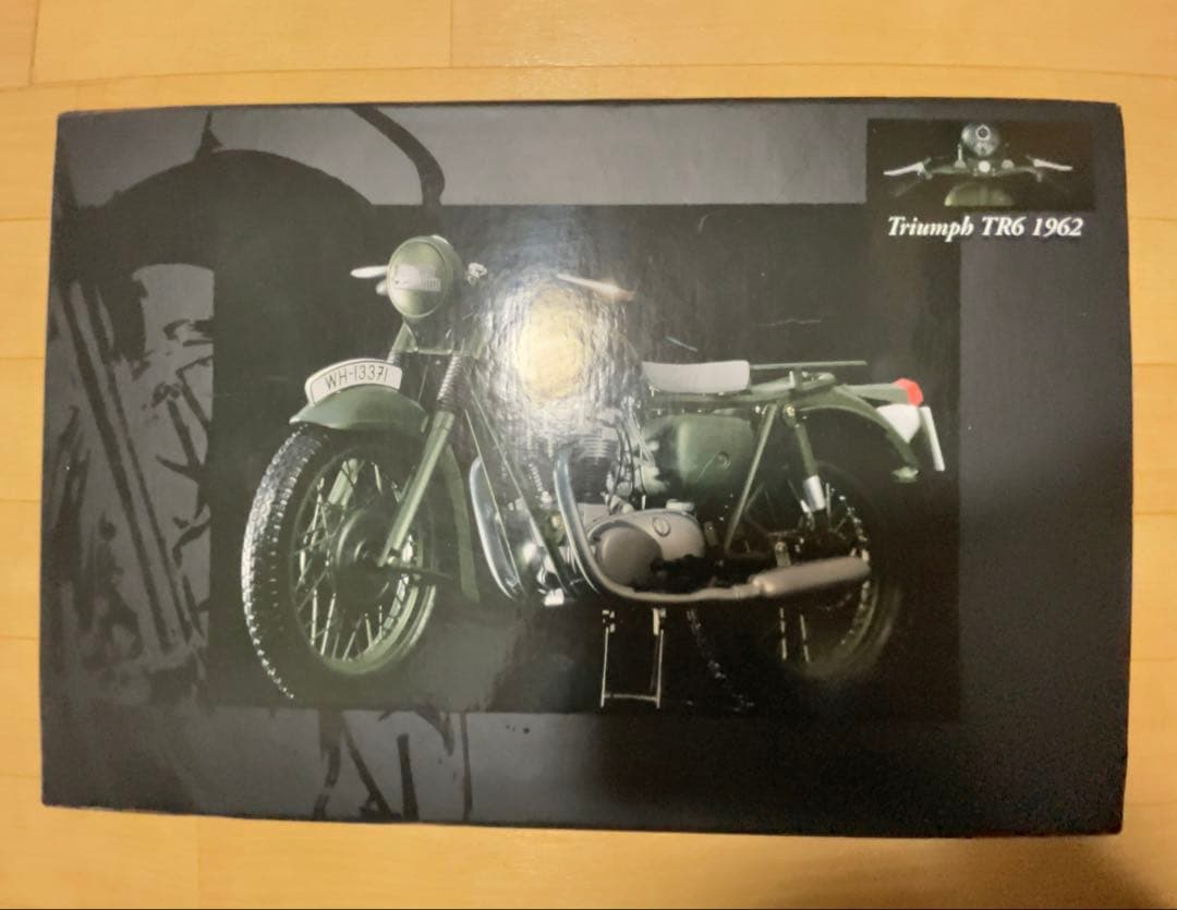 ミニチャンプス 1/12 triumph TR6