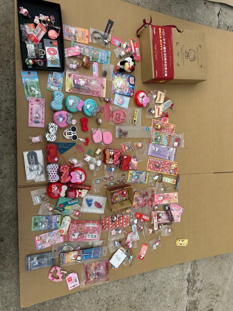 5*5様 ハローキティ テディベア ストラップセット