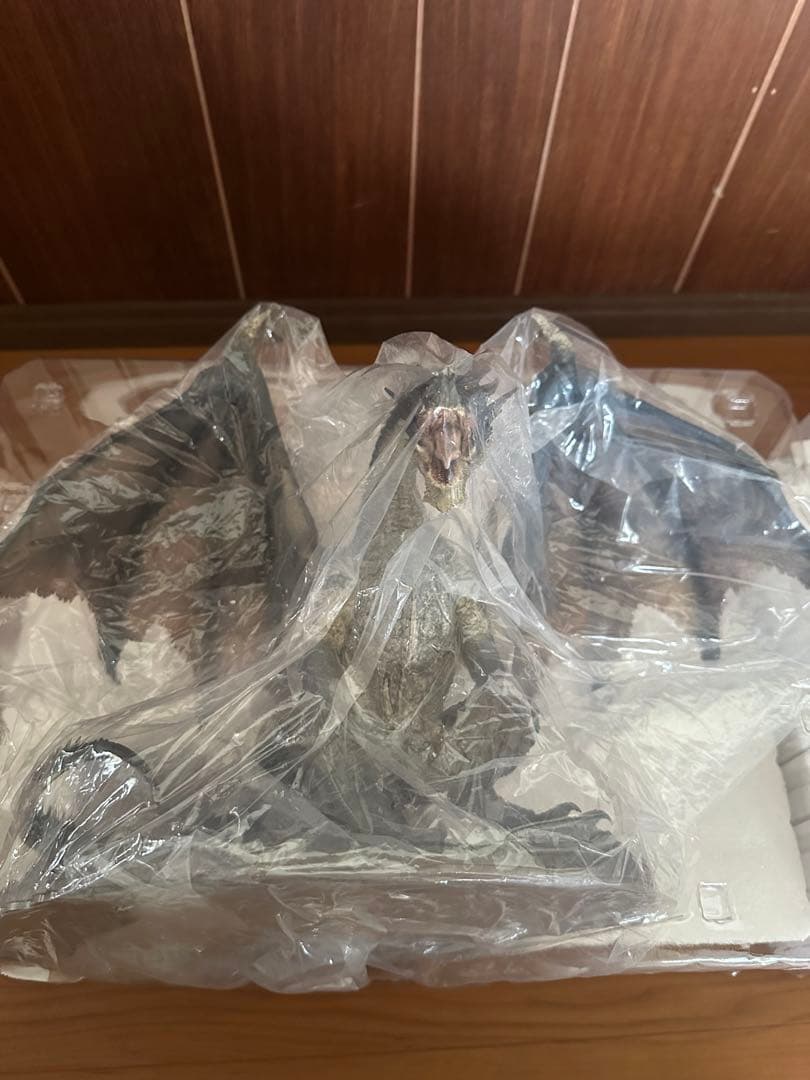 ミラボレアス　クリエイターズモデル　フィギュア