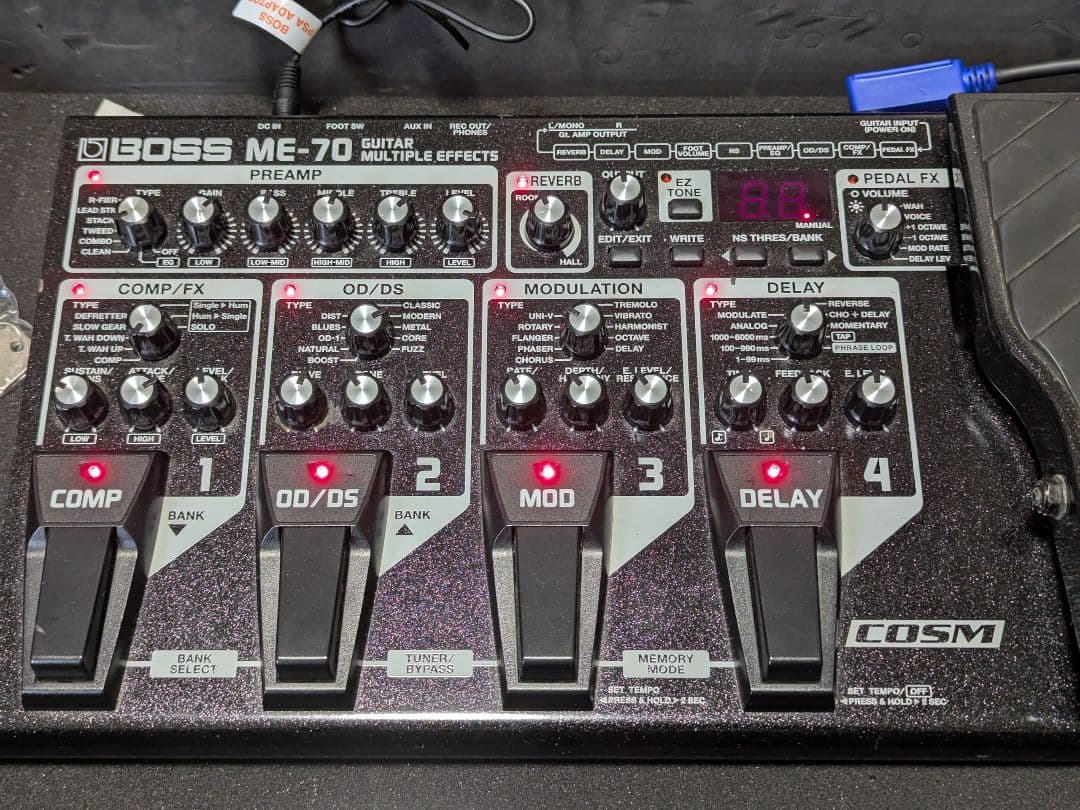 値下！BOSSボスME-70 マルチエフェクターハードケース 説明書アダプター他