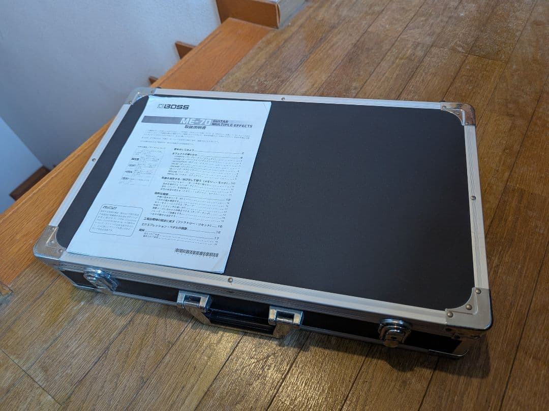 値下！BOSSボスME-70 マルチエフェクターハードケース 説明書アダプター他