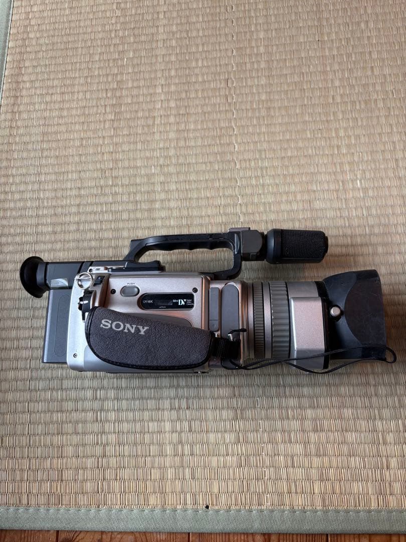 SONY DCR-VX2000 デジタルハンディカム 本体