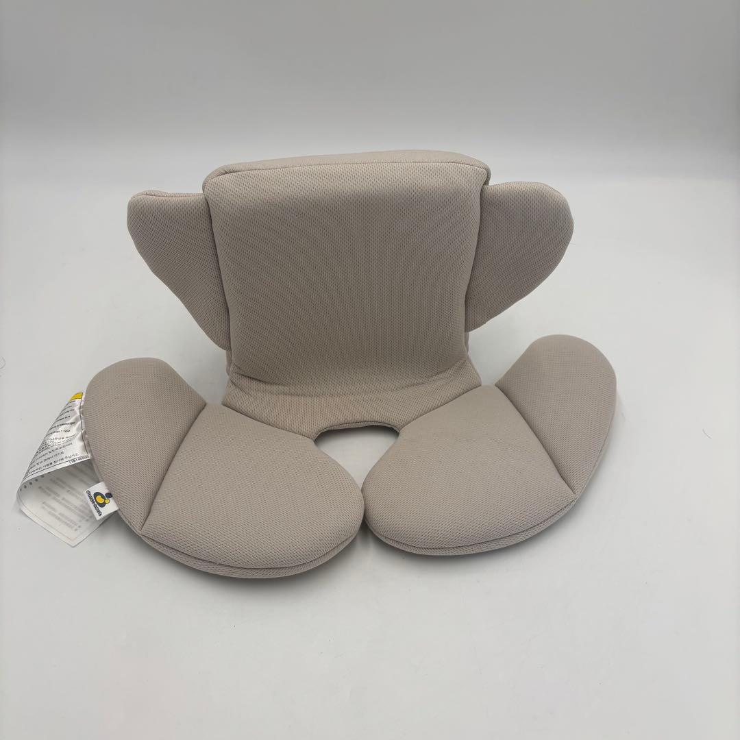 【極美品】コンビ マルゴットS チャイルドシート トリノグレー　新生児対応