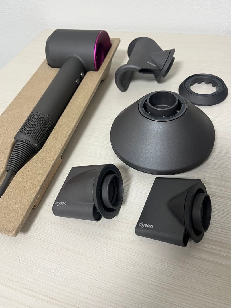 ♡【美品】付属品はほぼ新品！Dyson HD08!!ヘアドライヤーピンク♡