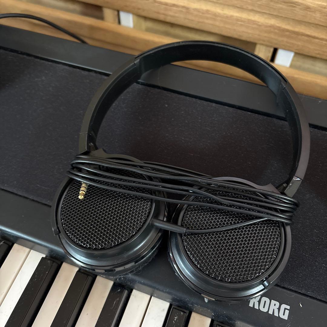 電子ピアノ　若干難あり　KORG