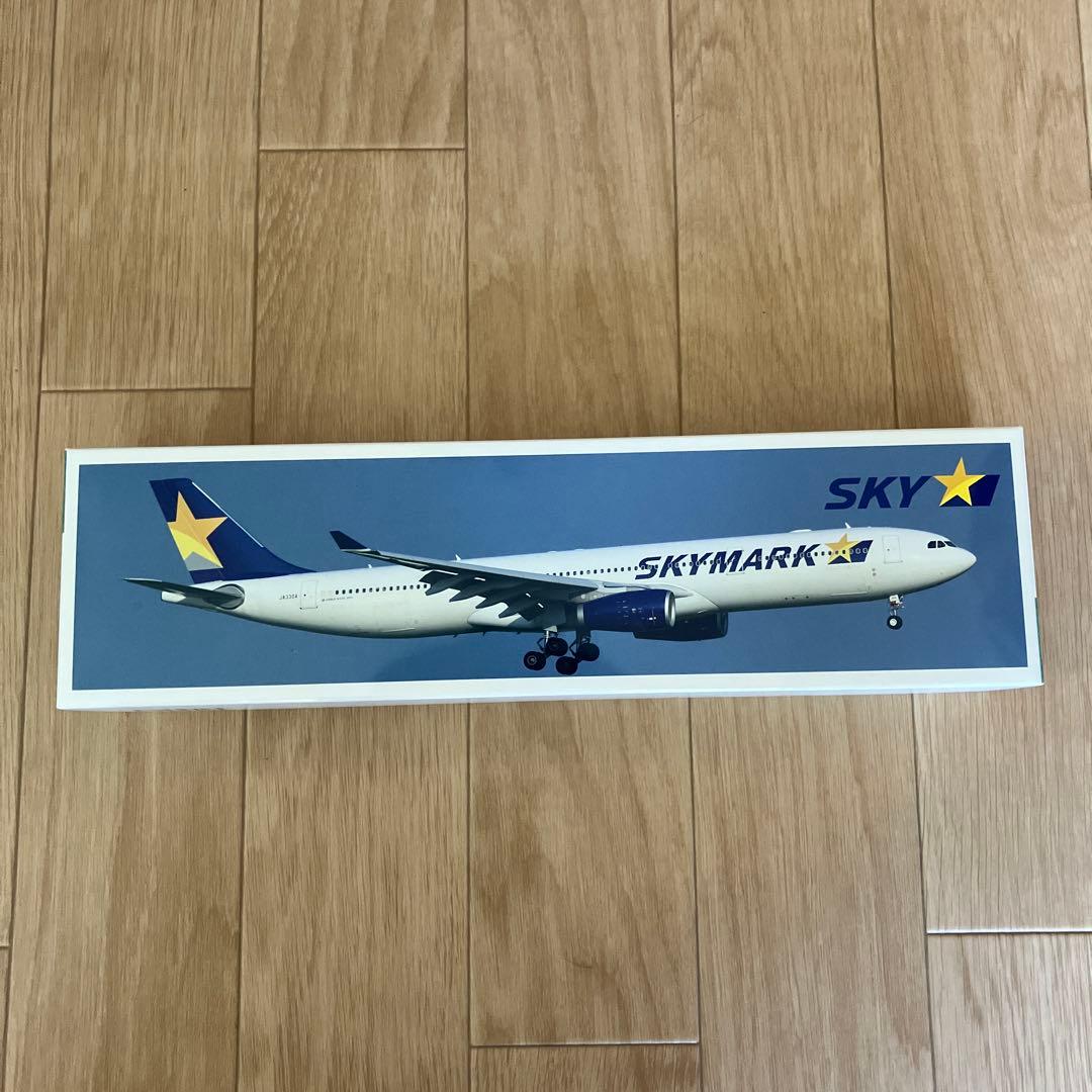 絶版品　スカイマーク　A330-300 1:200 レア