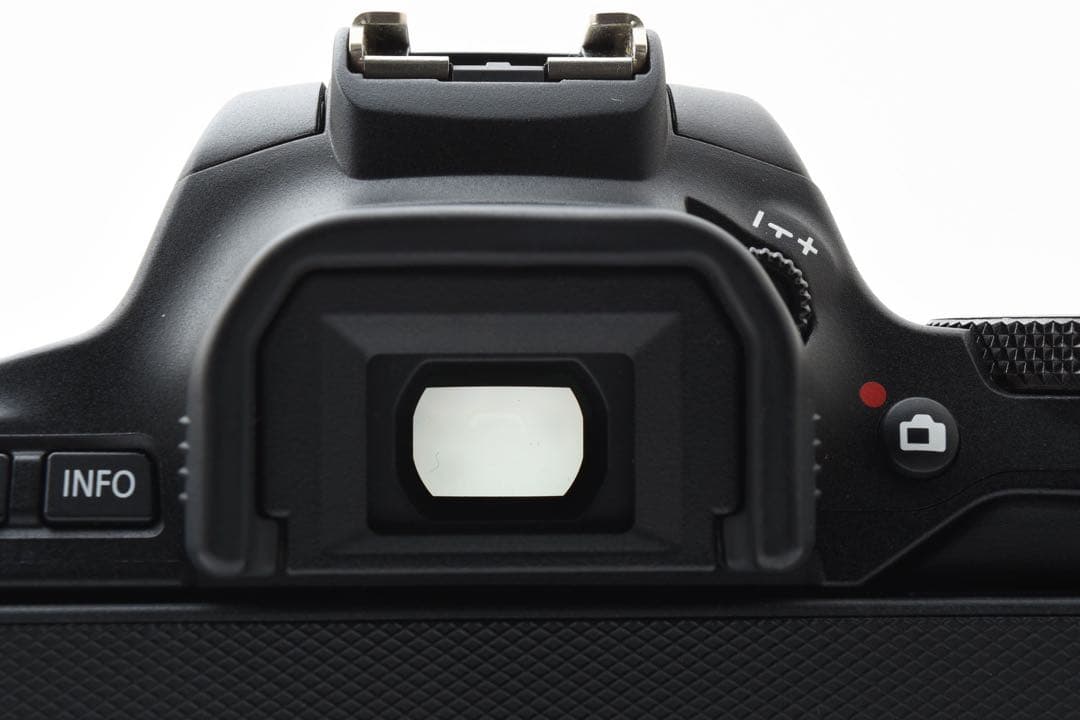 デジタル一眼レフカメラ CANON EOS Kiss X10望遠レンズセット