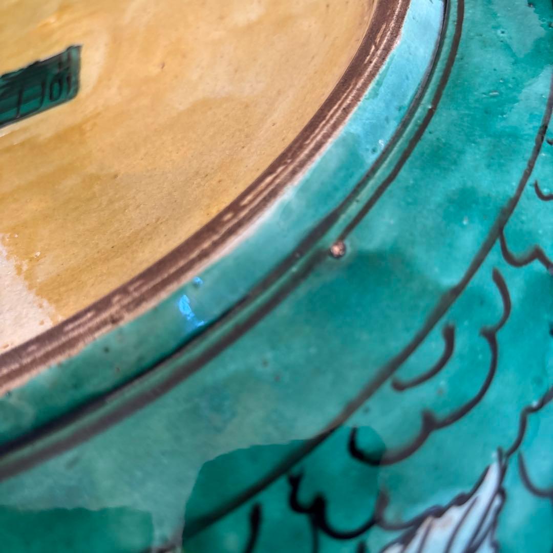 アンティーク九谷焼の大皿　カラフルな菊の絵尽くし