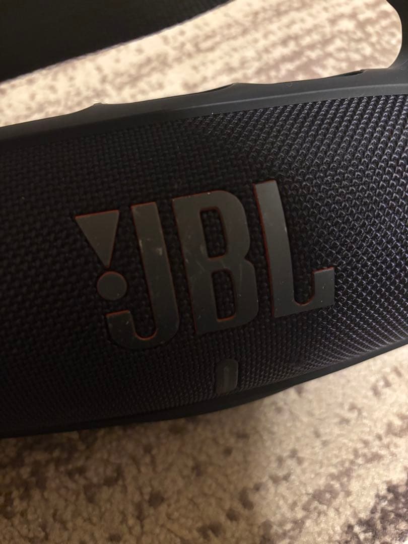 JBL charge5 ワイヤレススピーカー　カバー付き　音質良き