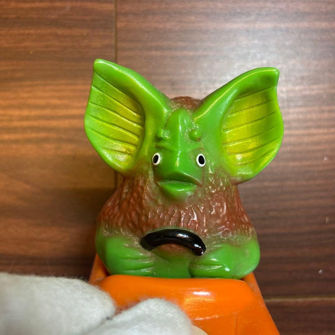 トイグラフ 怪獣レーサー イカルス星人 ソフビ 5373