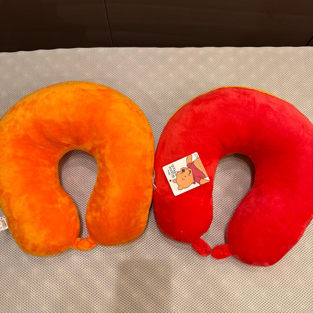 プーさんとティガーのネックピロー枕まくらトラベルピローディズニーDisney