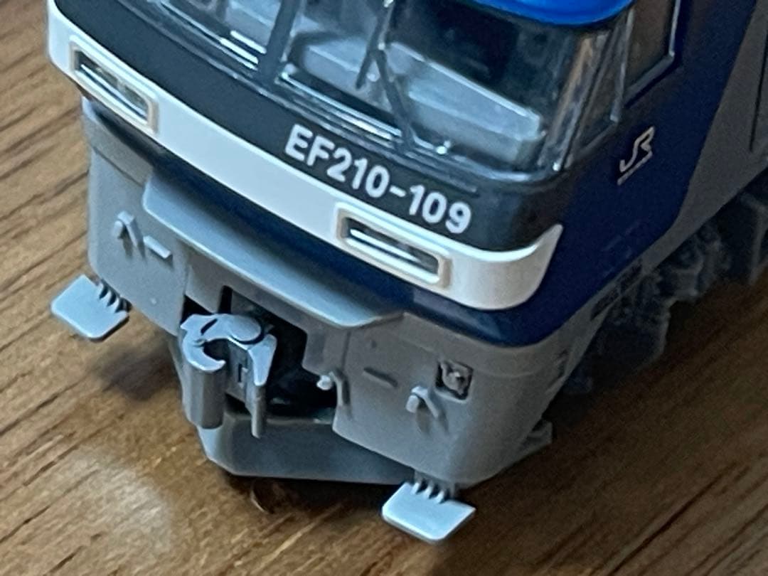 貨物列車　62レ　EF210型機関車とコンテナ車両セット