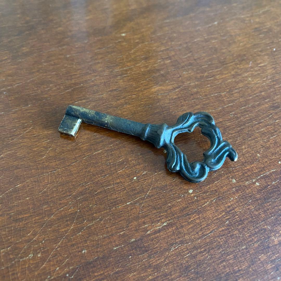 ヴィンテージ ガラスキャビネット　猫脚キャビネット　サイドボード