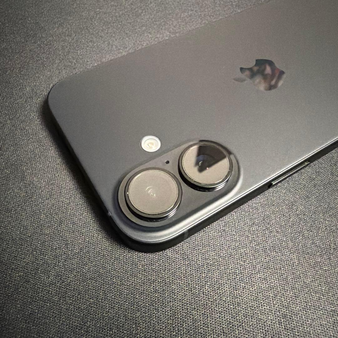 Apple iPhone16ブラック 本体 128GB