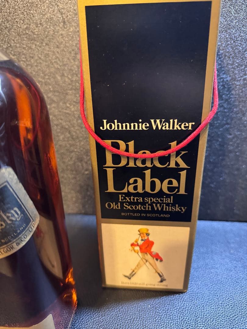 希少 未開封 ジョニーウォーカー　ブラックラベル　特級　金キャップ　白紋章