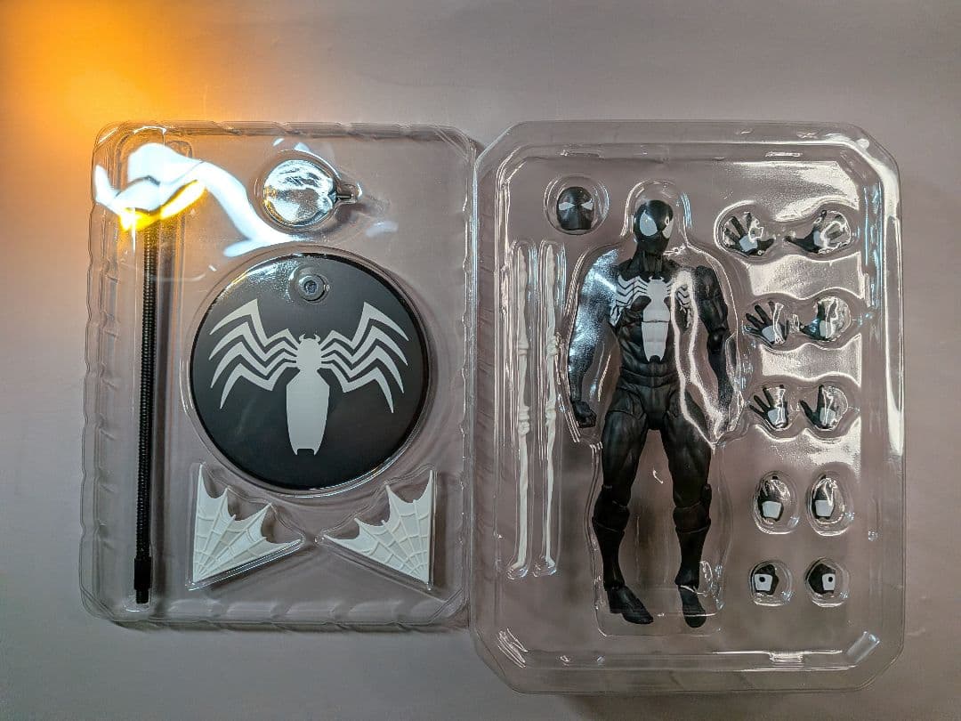 MESS TOYSブラックスーツ スパイダーマン 1/12スケール 新品未開封