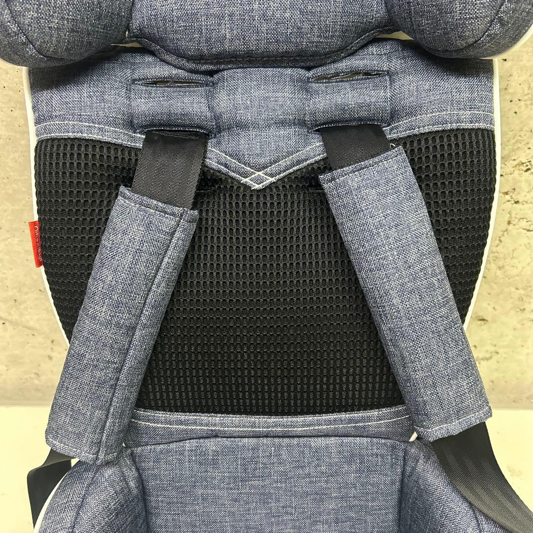 美品　日本育児　トラベルベストECプラス　デニム　チャイルドシート コンパクト