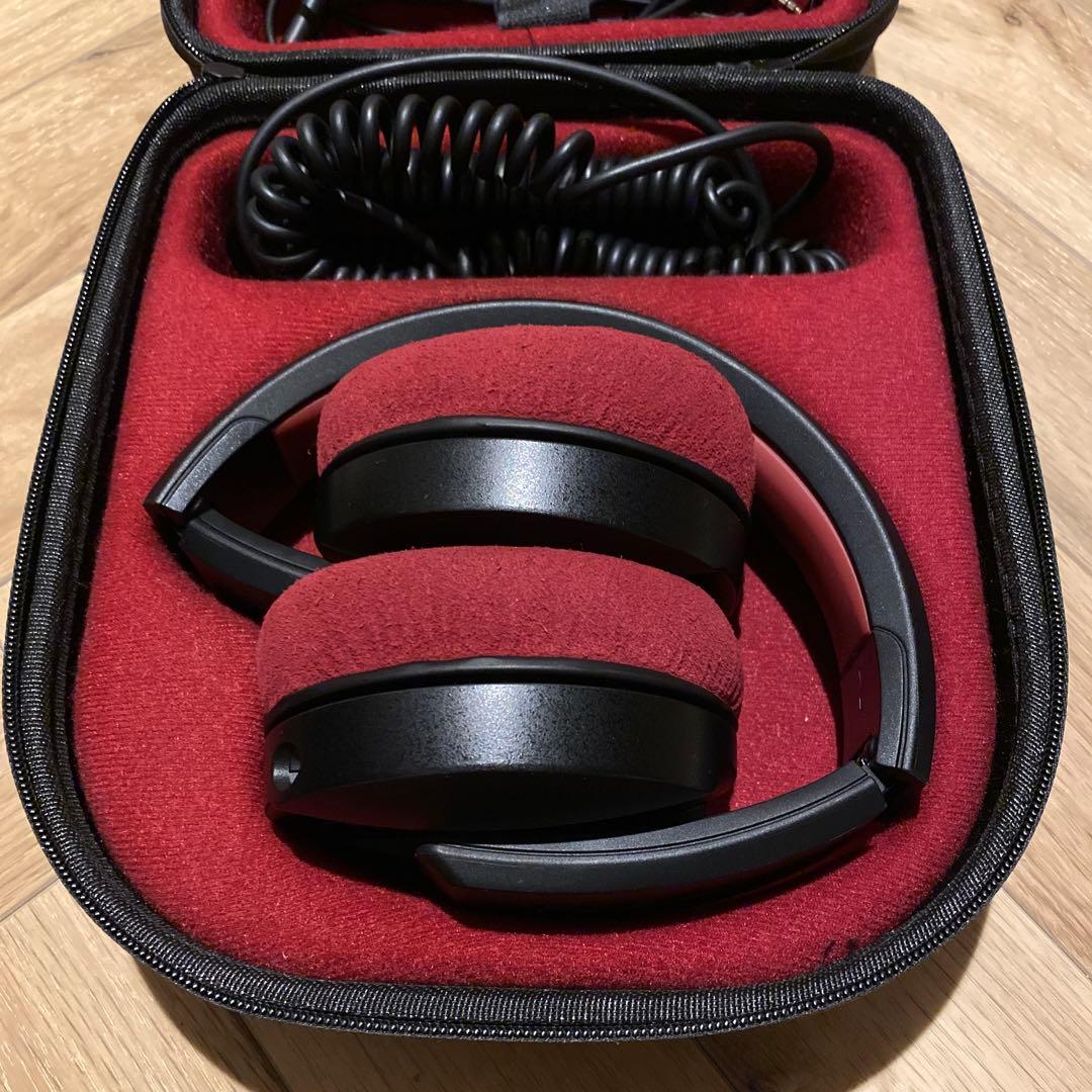 FOCAL Listen Professional 密閉型モニターヘッドホン