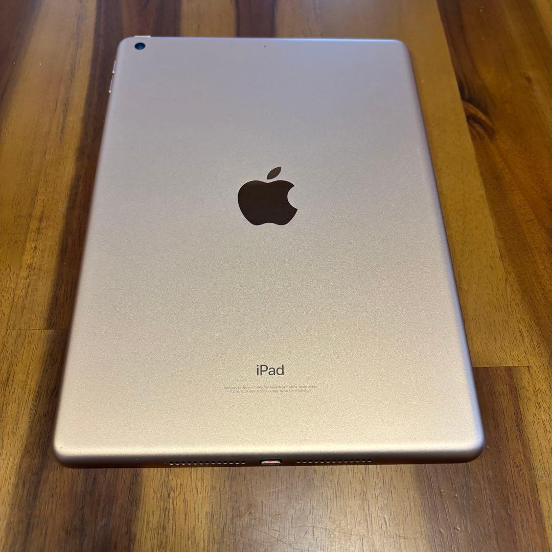 iPad 第6世代 Wifiモデル 32GB ゴールド