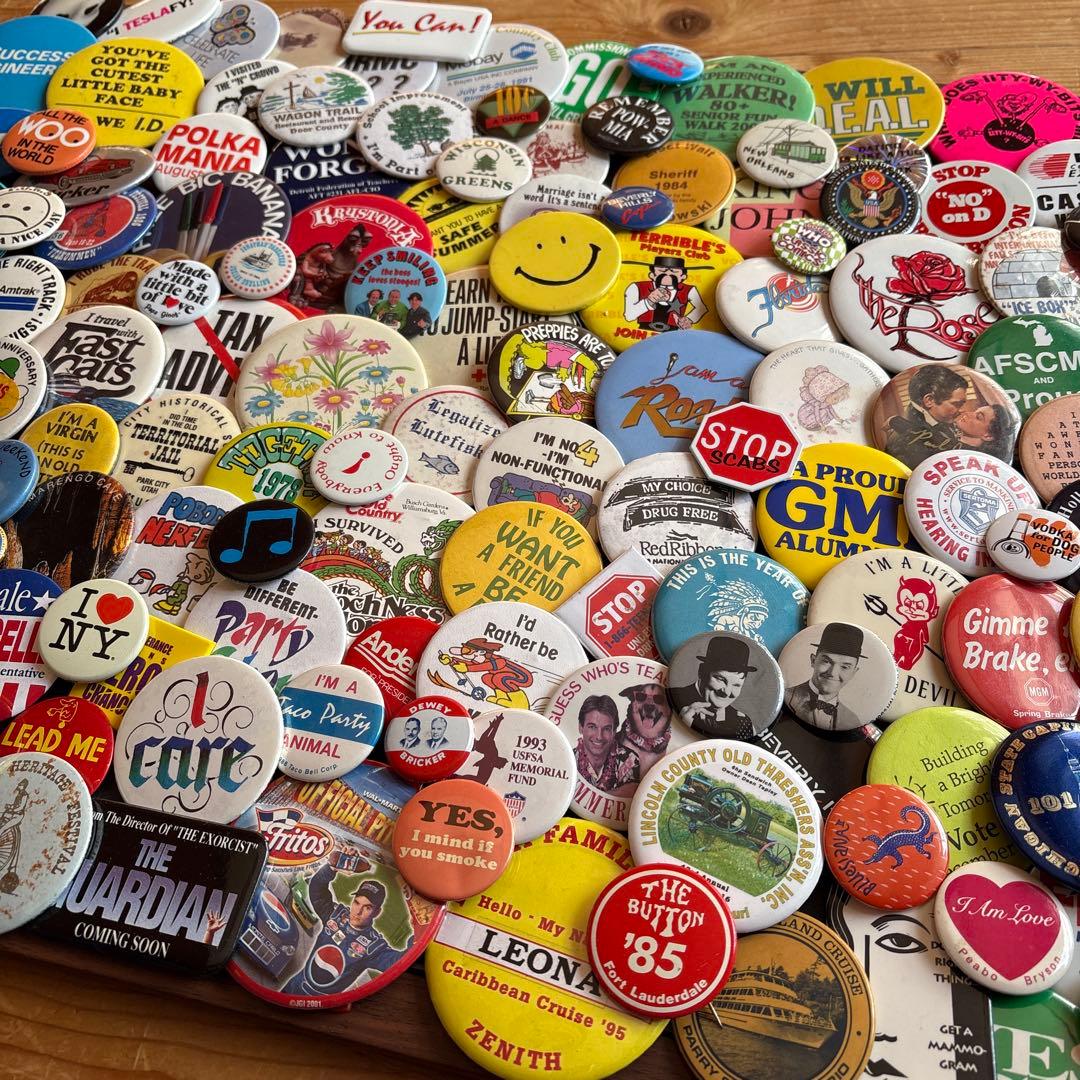 さ*ぼ様 USA缶バッジ150個OVER ／VINTAGE