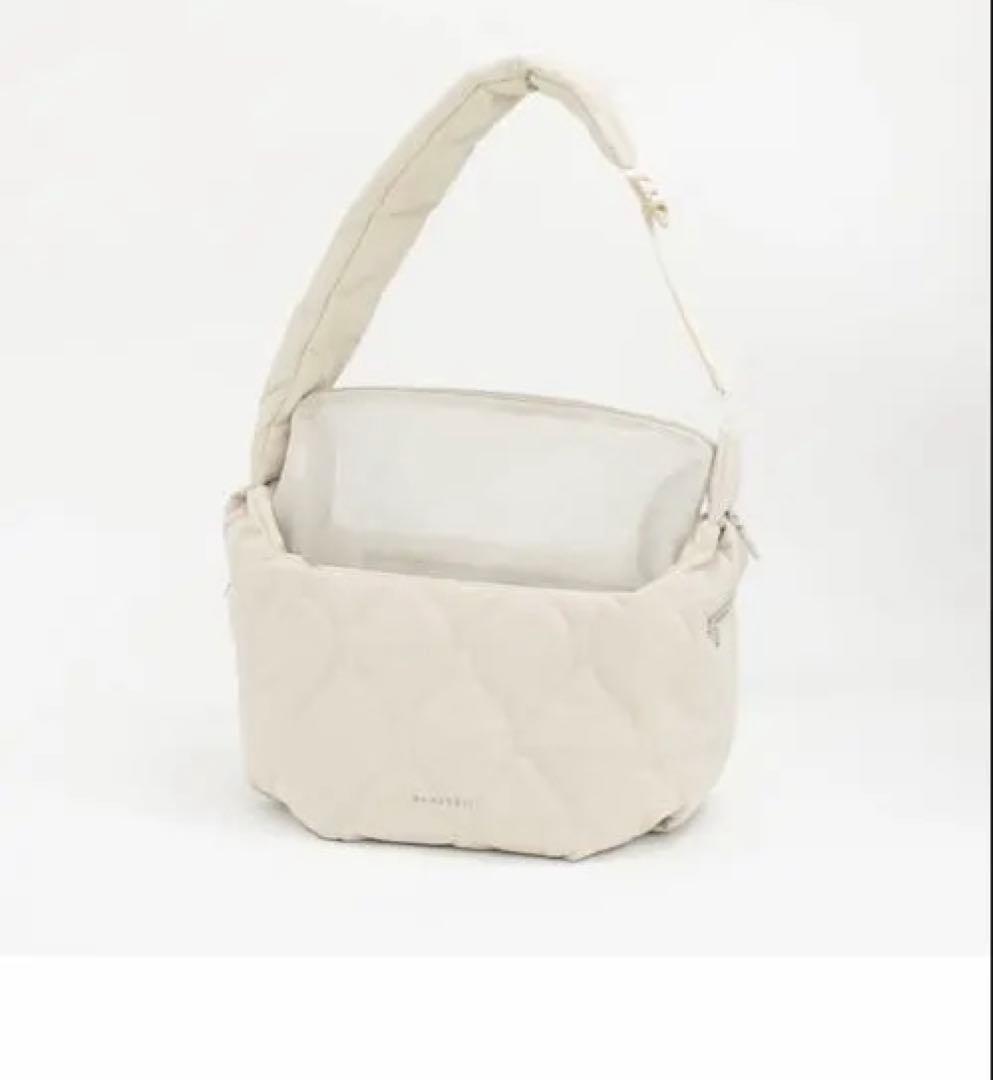 moncheri ペット用スリングバッグ クリーム色