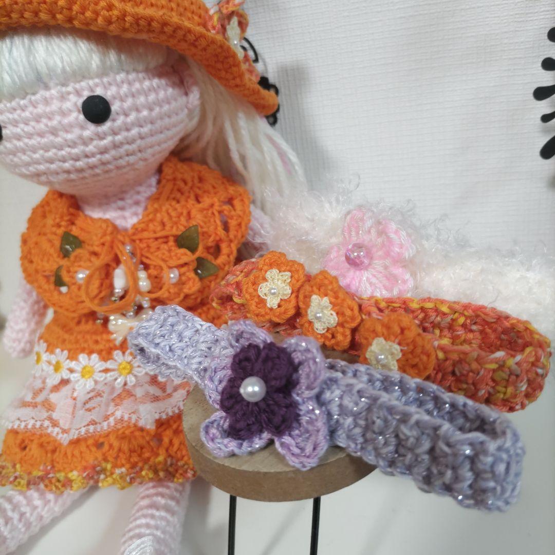 編みぐるみの女の子（熊耳、うさぎ耳、いちごの女の子）とお着替え服６点セット