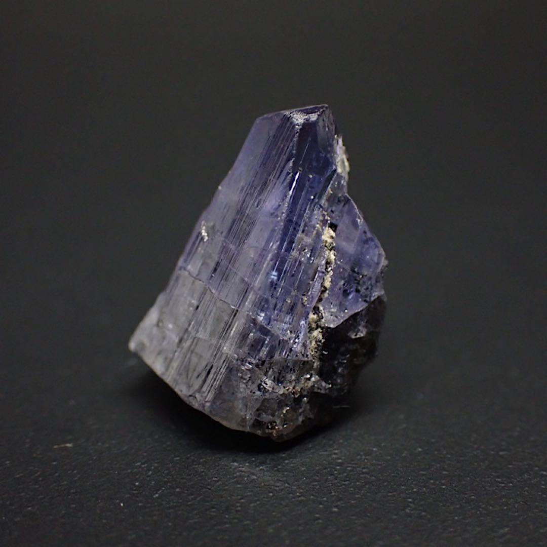 【タンザニア/メレラニ産】タンザナイト結晶