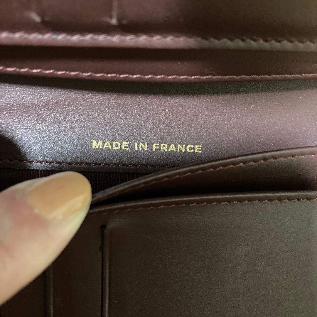 ［美品］CHANELマトラッセ　タイムレスクラシック二つ折り財布　キャビアスキン