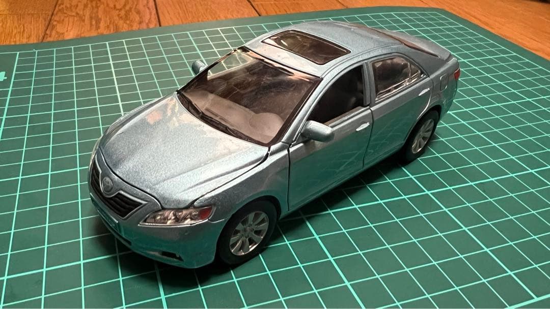 レア　1/32 トヨタ　カムリ　40カムリミニカー　CAMRY US V6仕様