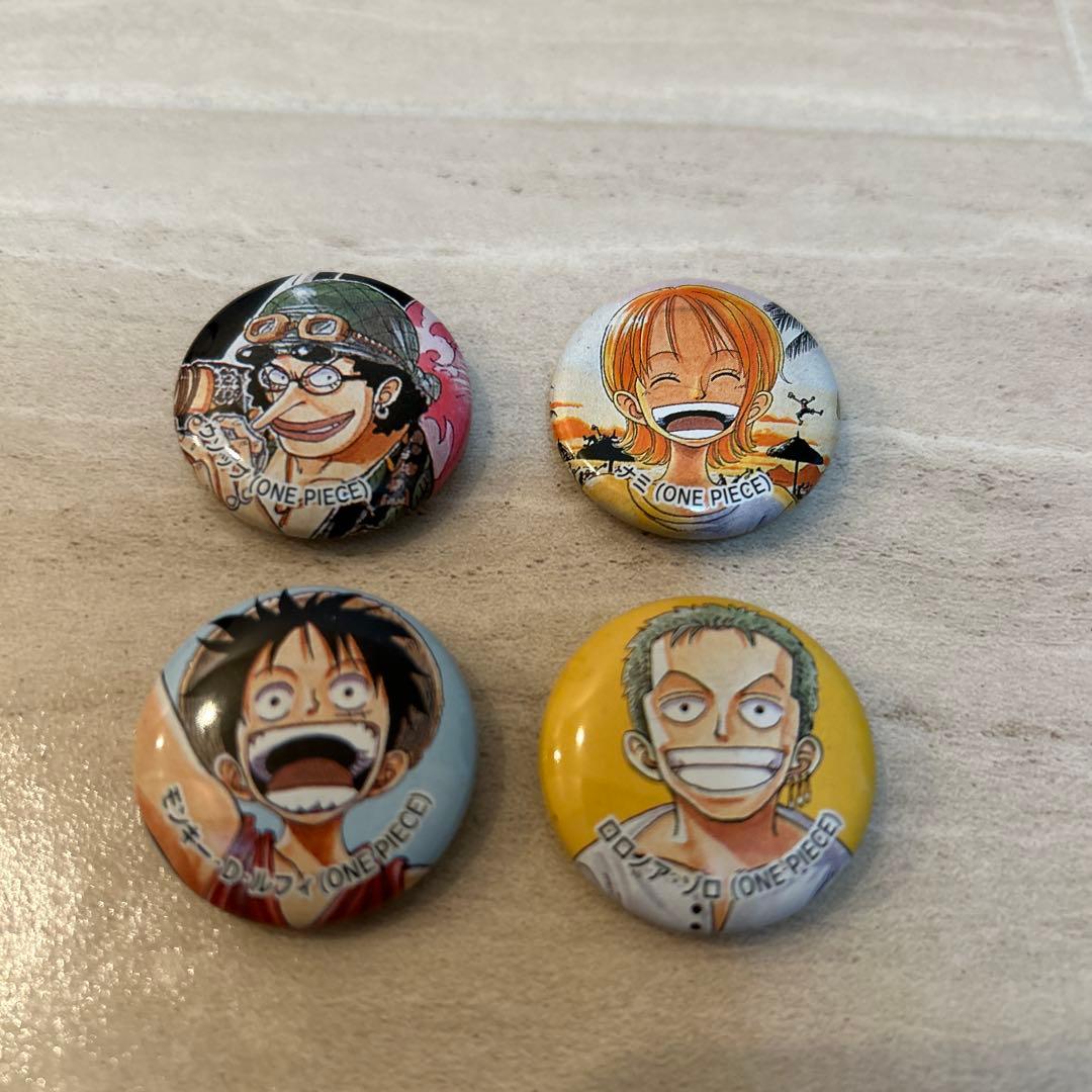 ONE PIECE/ワンピース 限定缶バッジ4点セット