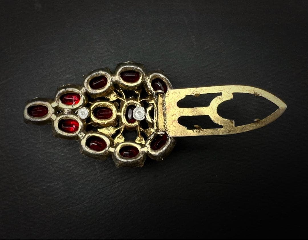 ヴィンテージ アンティーク　アクセサリー　 ブローチ