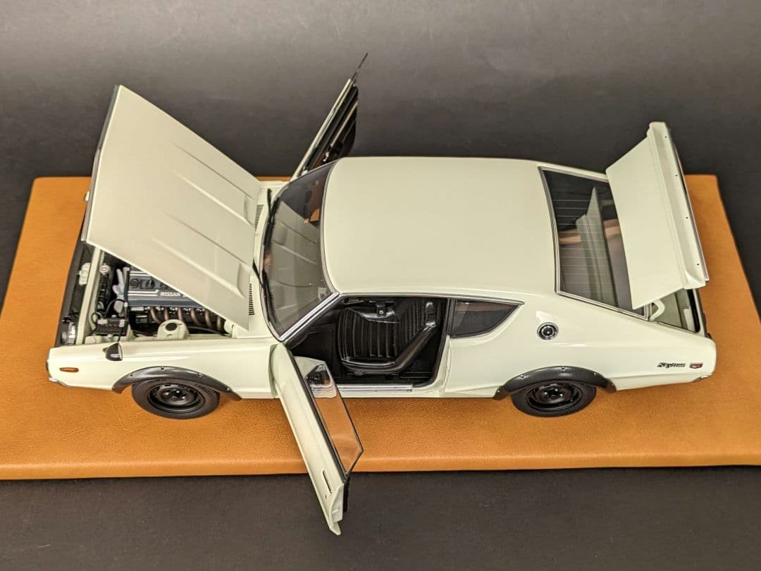 オートアート 1/18 日産 スカイライン 2000 GT-R KPGC110