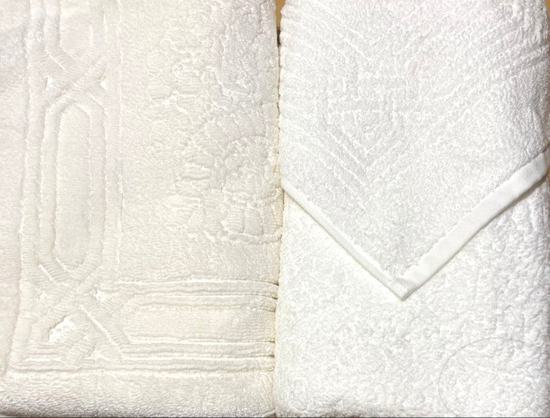 HOTMAN❤︎バスタオル＆マット。最終価格です