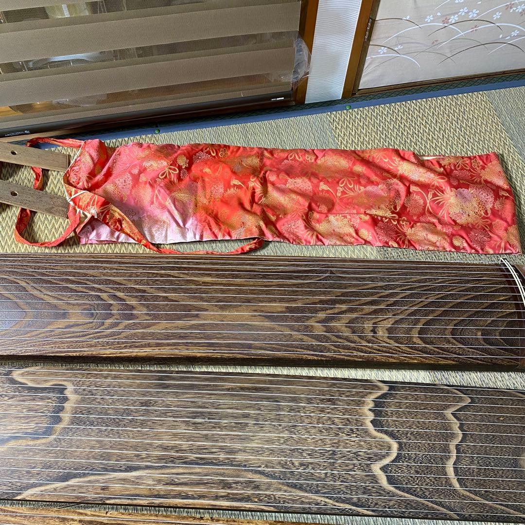 良品　4面セット売りです　お琴 13弦 すだれ彫り 琴柱・ユタン【発送条件有り】