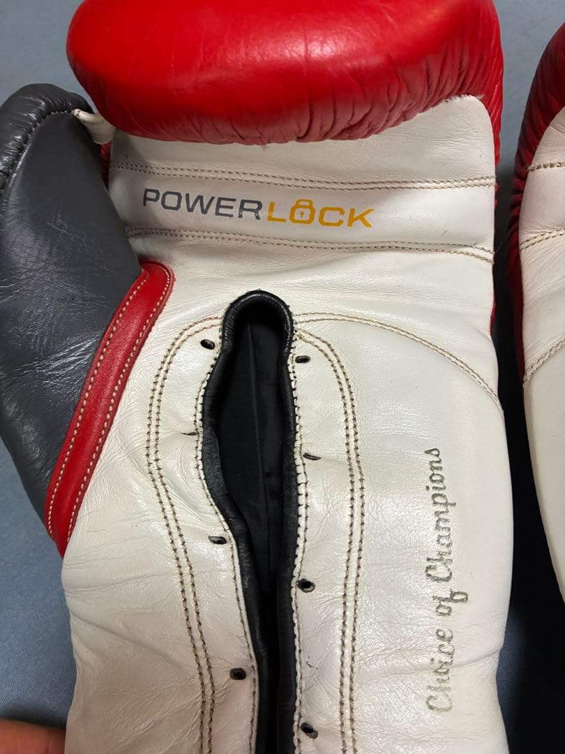 週末限定値下げ！EVERLAST POWERLOCK ボクシンググローブ16oz