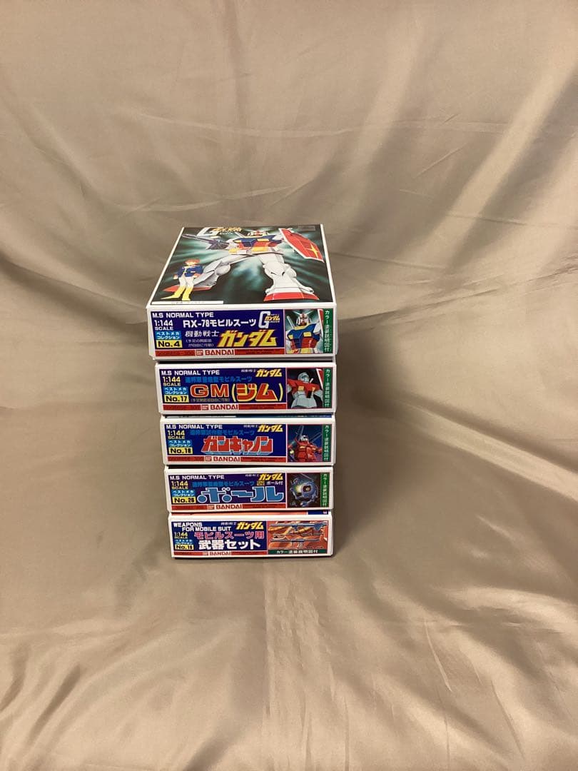 新品 赤バンダイ ガンダムプラモデル 旧キット ガンプラ 美品 10点セット