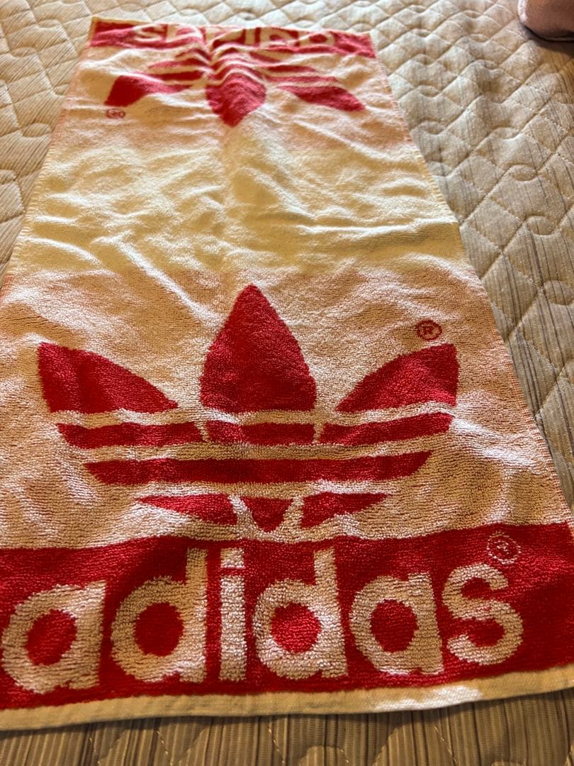 adidas トレフォイルロゴ フェイスタオル