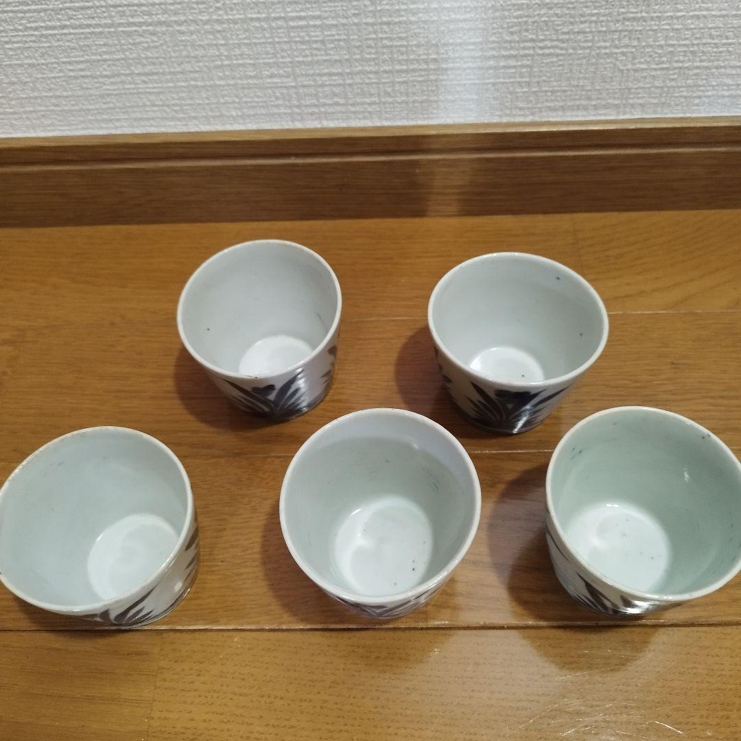 ひ*し様 古伊万里　菖蒲模様の染付　蕎麦猪口　5個セット！　江戸期頃