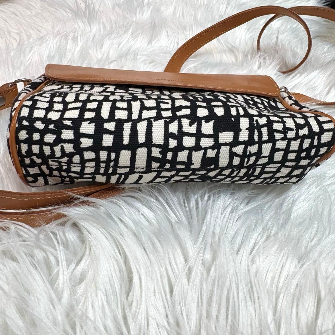 希少【marimekko】マリメッコKaisa（カイサ）ショルダーバッグ　総柄