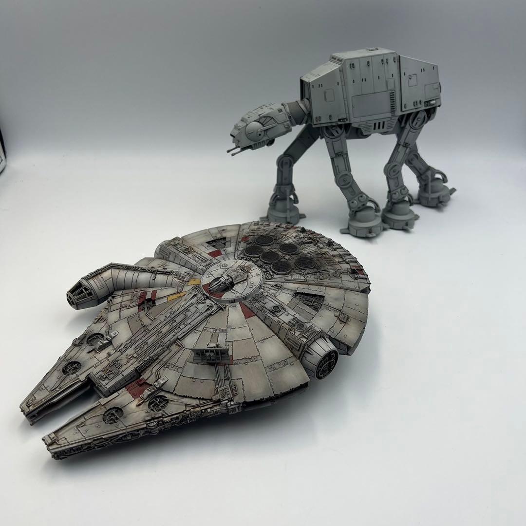 スターウォーズ　ミレニアムファルコン　AT-AT　完成品　プラモデル　フィギュア