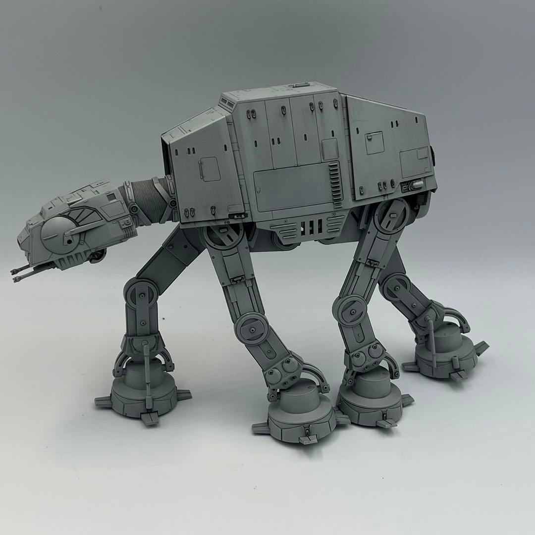スターウォーズ　ミレニアムファルコン　AT-AT　完成品　プラモデル　フィギュア