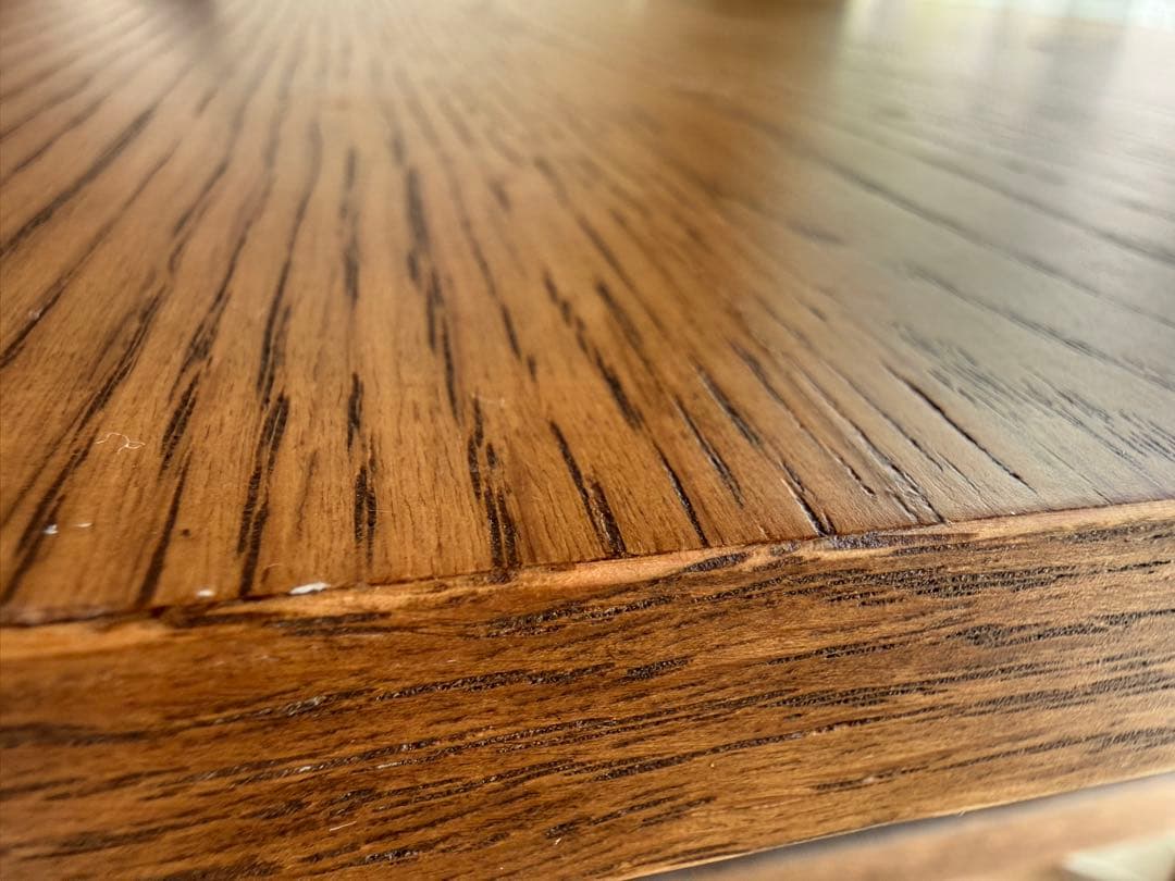 unico ウニコ　（クルト）　カフェテーブル