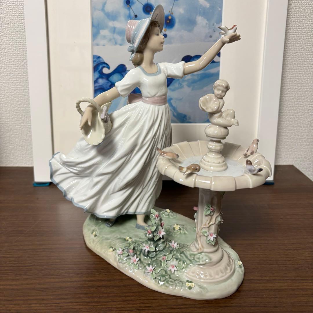 【美品】リヤドロ　春を告げる小鳥たち