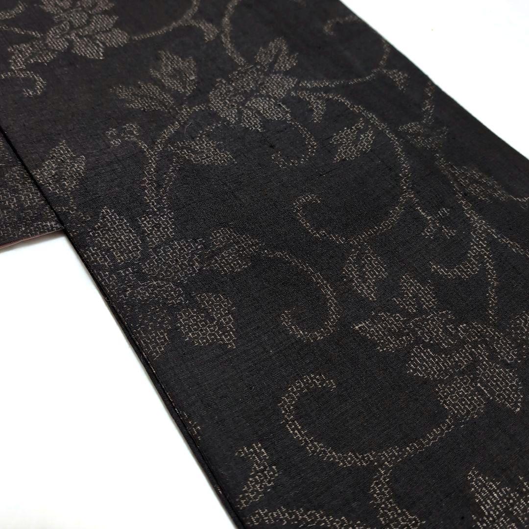 新品 未使用 正絹 袷 本場結城紬 亀甲80 泥染め 大輪花唐草 濃茶系