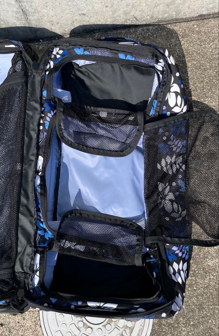 DAKINE SPLIT ROLLER 85L キャリーバッグ
