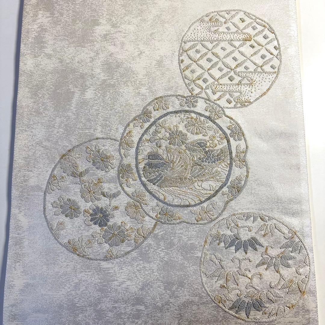 6k110 袋帯　絹　相良刺繍　白　銀色　青　黄色　花柄　和装　着物