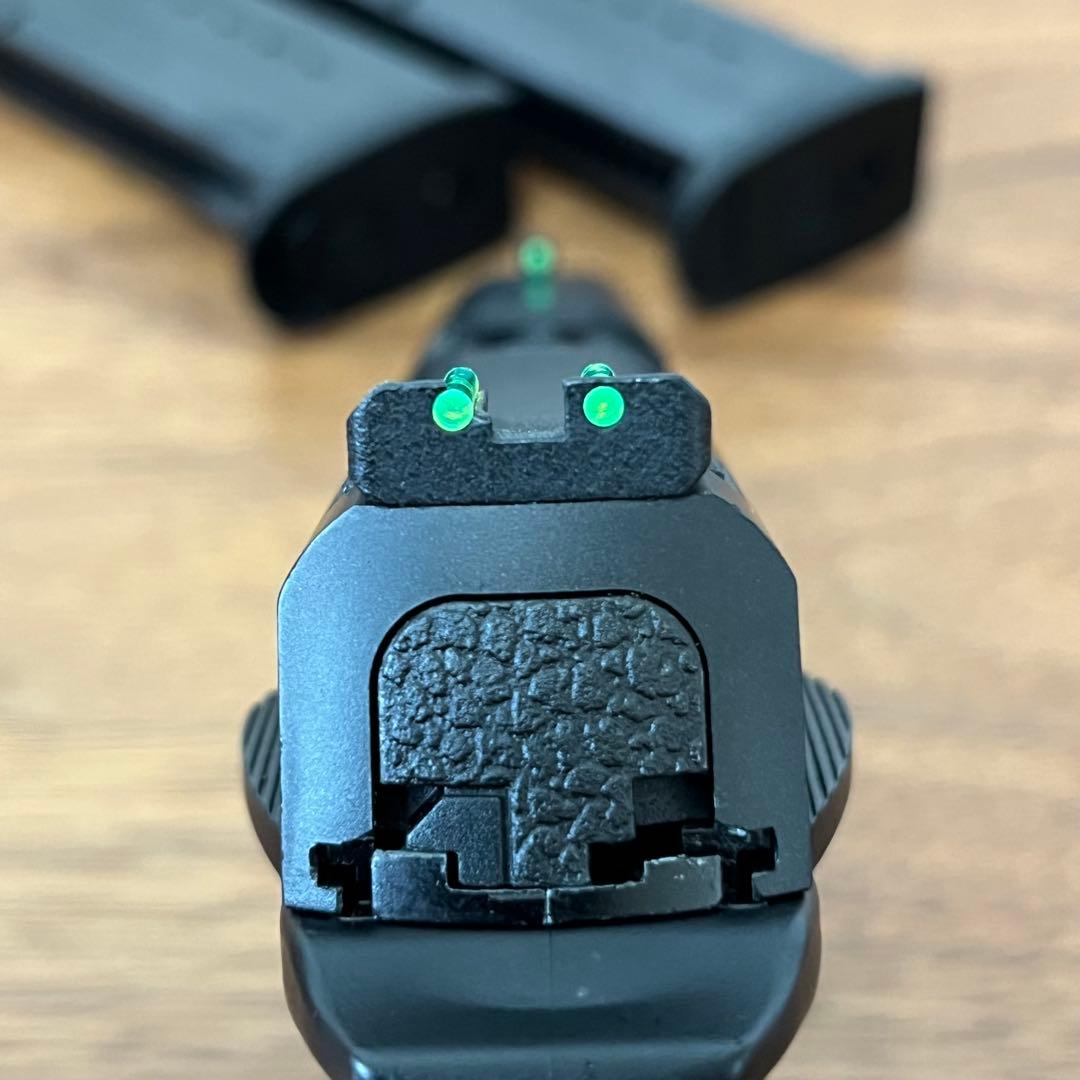 東京マルイ S&W M&P9 ガスガン マガジン2本付き 小カスタム