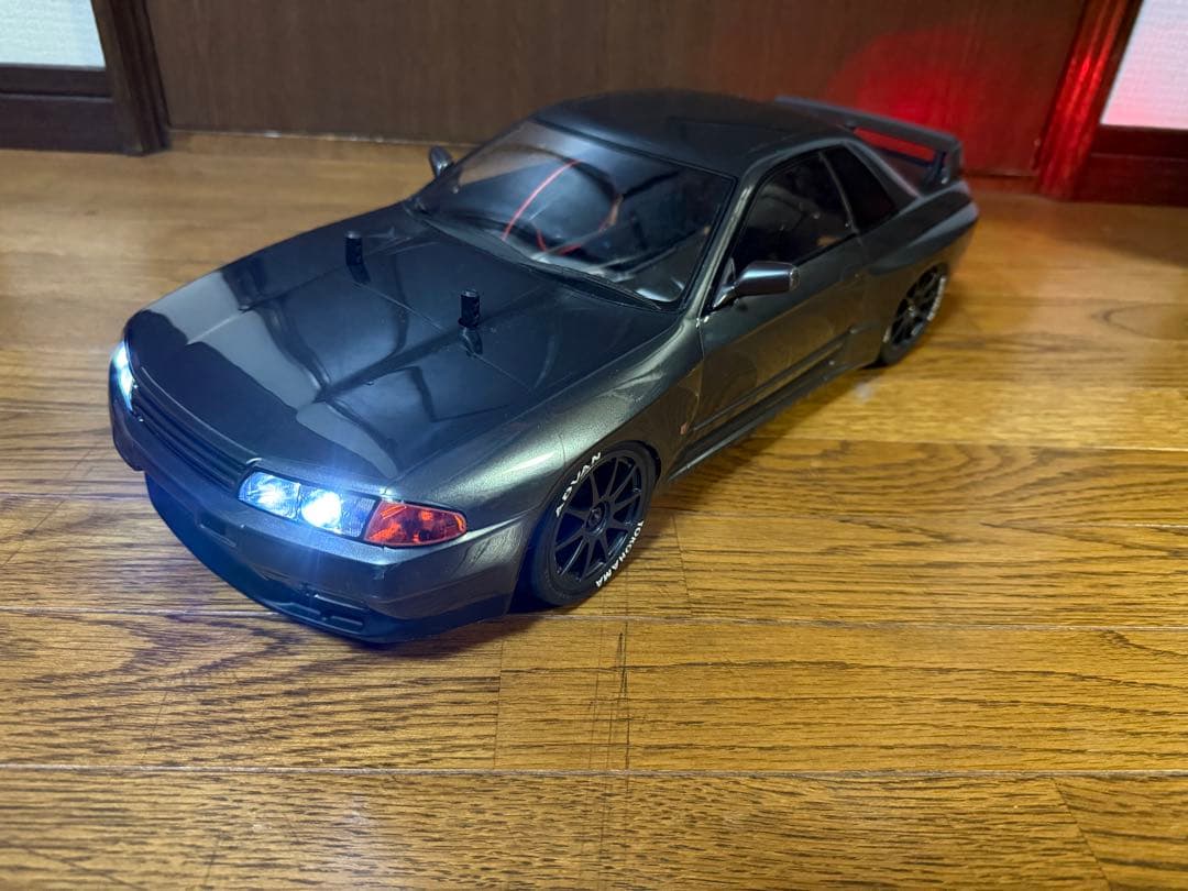 タミヤ　R32 GTR ボディ　電飾付
